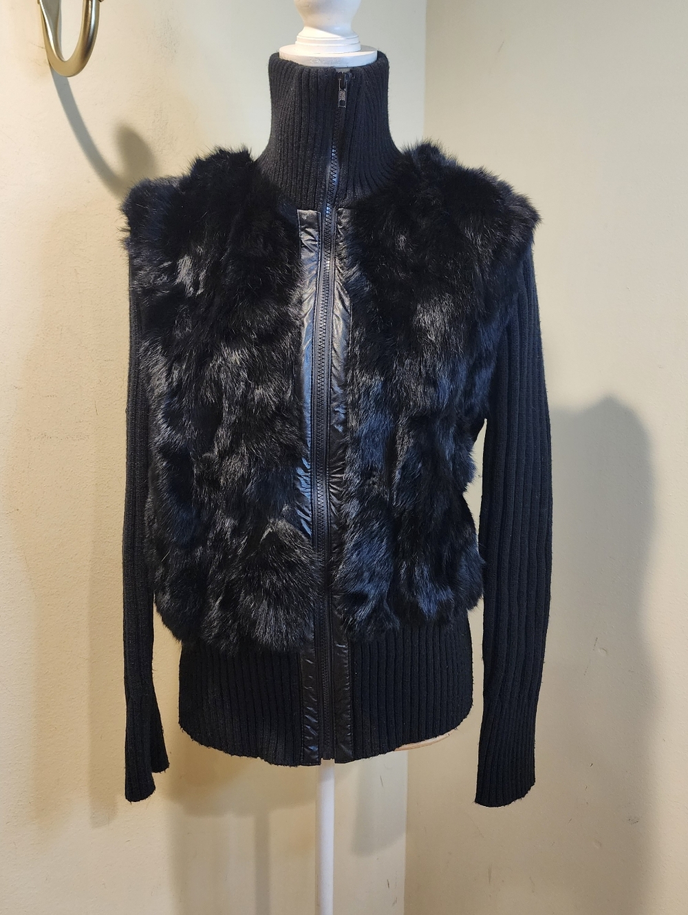 CAREN SPORT Black Genuine Rabit Hair  Front Zip Knit Jacket Size 2X